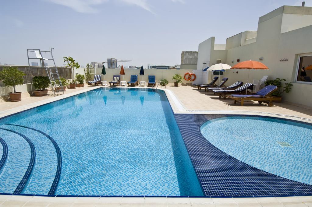Ramee Hotel Apartments Dubai Exterior foto